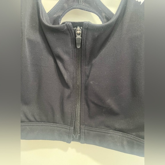 Gymshark sports bra - Picture 2 of 5